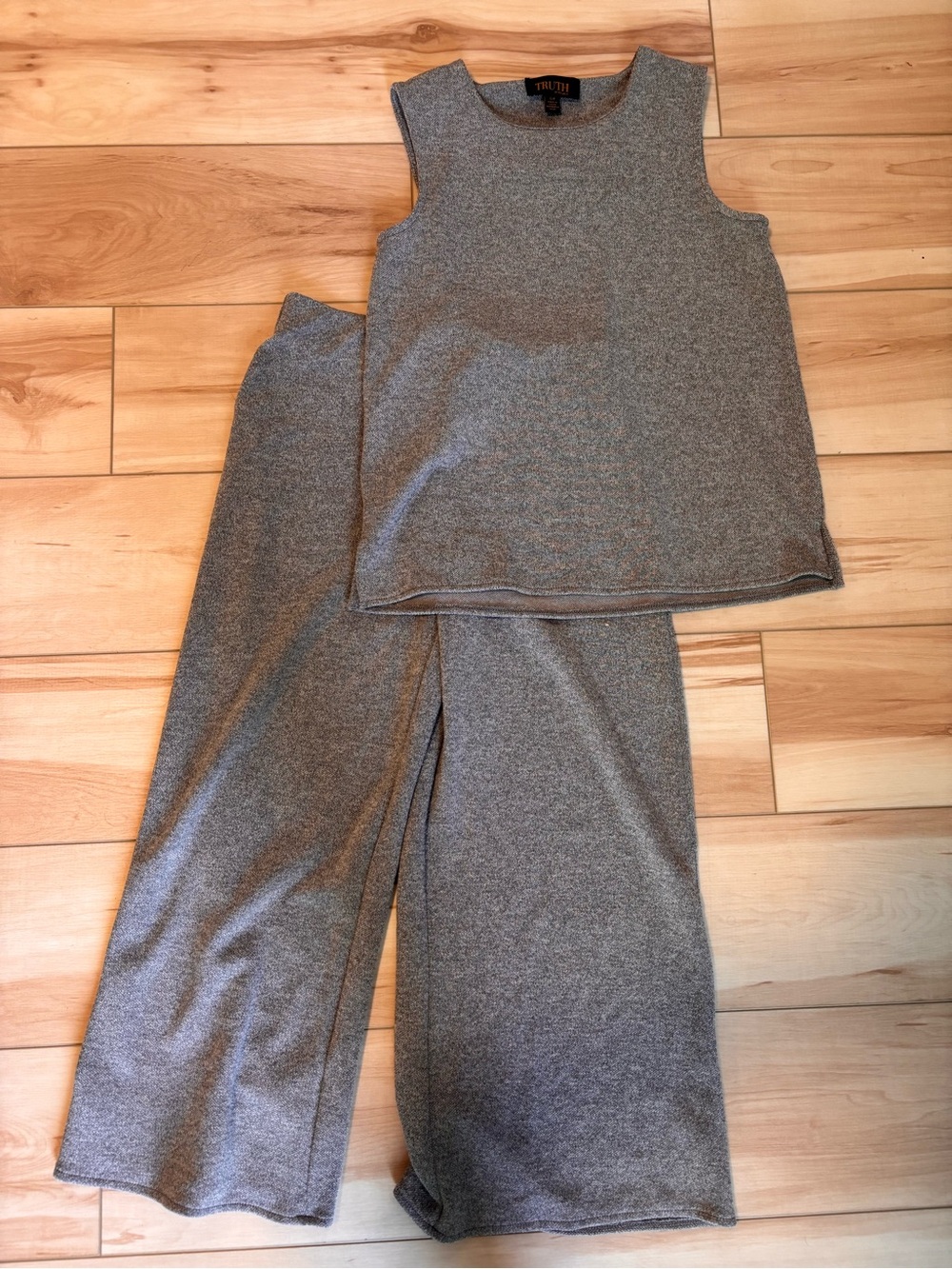 Truth Women’s Grey Knit Tank and Wide-Leg Sweater Set